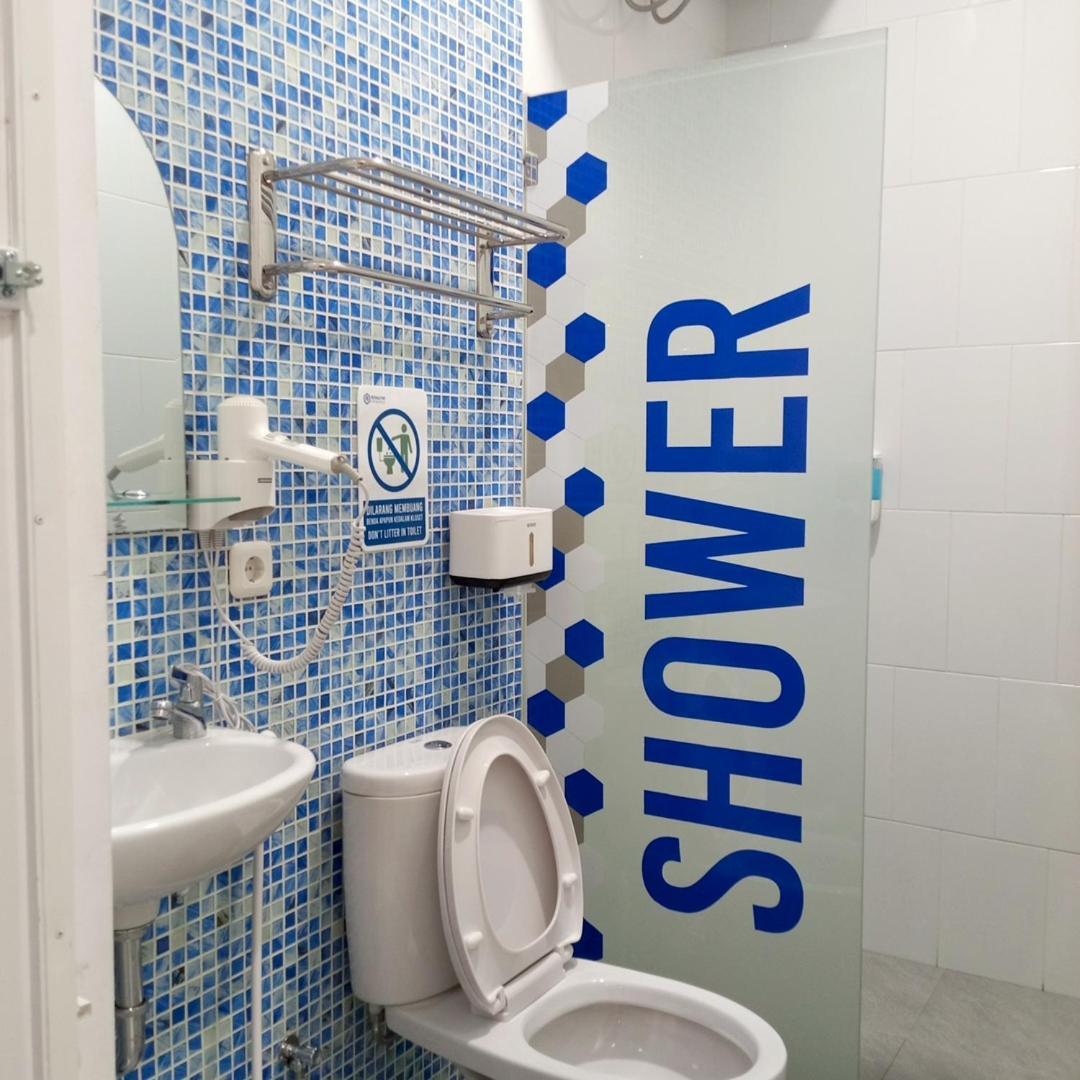 Rosalyne Sleepbox Tugu Mangkubumi Hotel kapsul